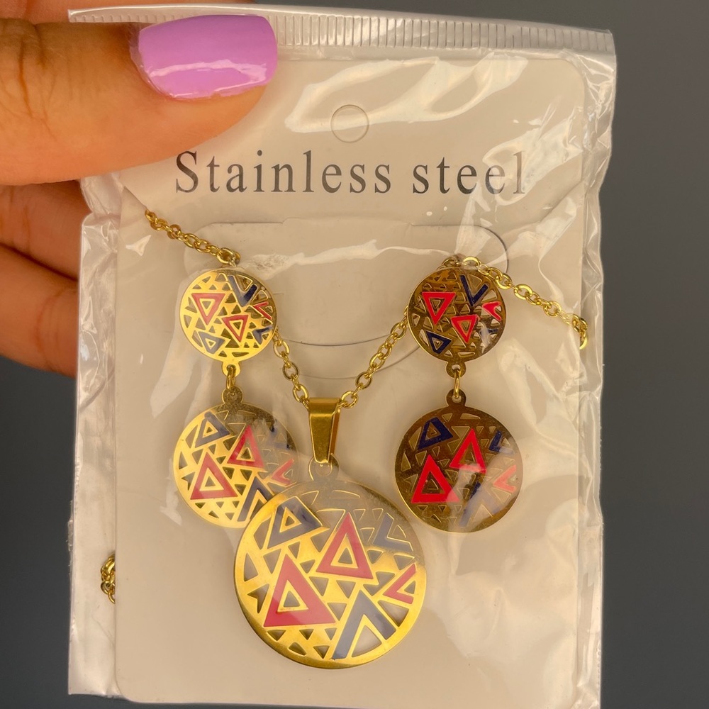 Stainless Steel Pendant Necklace & Dangle Earrings